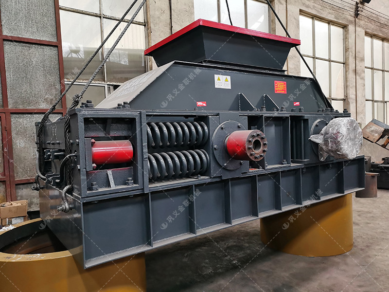 2PG1208大型對(duì)輥制砂機(jī)設(shè)備發(fā)貨 發(fā)往山東