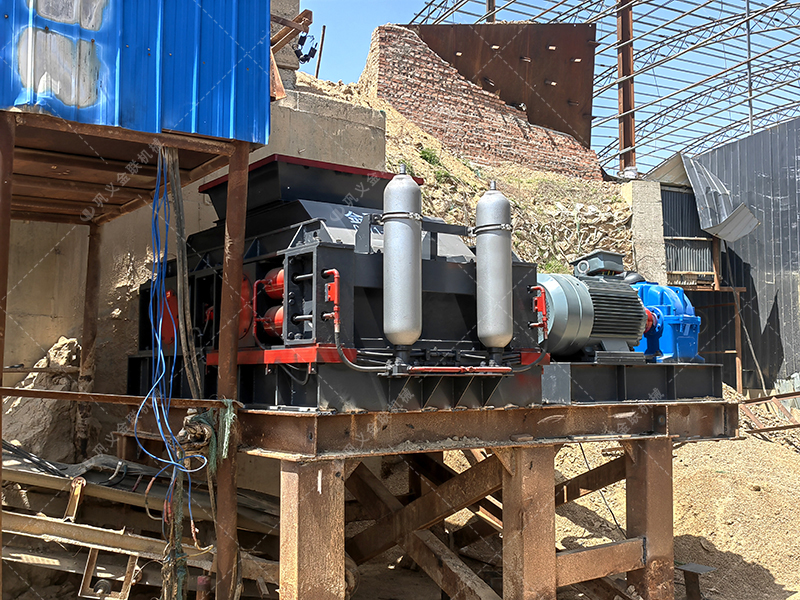 價(jià)格迷霧:影響一臺液壓對輥制砂機(jī)成本的四大核心因素 價(jià)格迷霧:影響一臺液壓對輥制砂機(jī)成本的四大核心因素