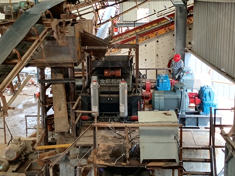 價(jià)格迷霧:影響一臺液壓對輥制砂機(jī)成本的四大核心因素 價(jià)格迷霧:影響一臺液壓對輥制砂機(jī)成本的四大核心因素